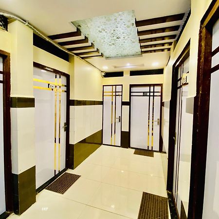 Hotel Mark Ujjain Bagian luar foto