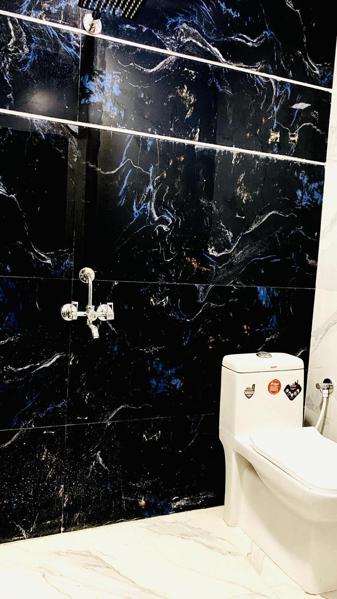 Hotel Mark Ujjain Bagian luar foto